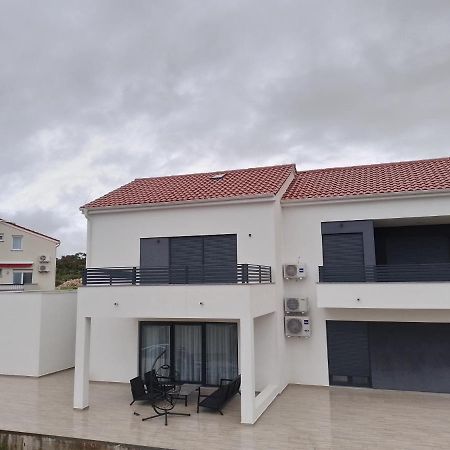 Villa Biba Новаля Екстериор снимка