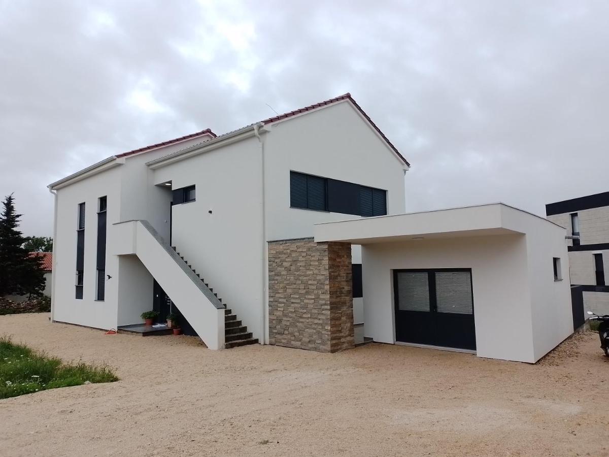 Villa Biba Новаля Екстериор снимка