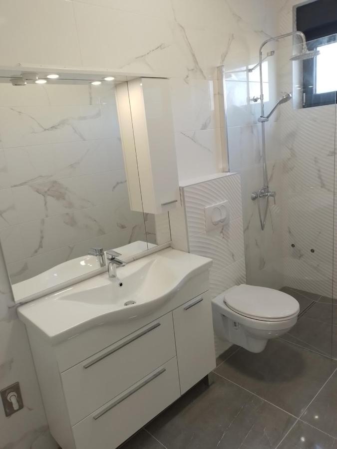 Villa Biba Новаля Екстериор снимка